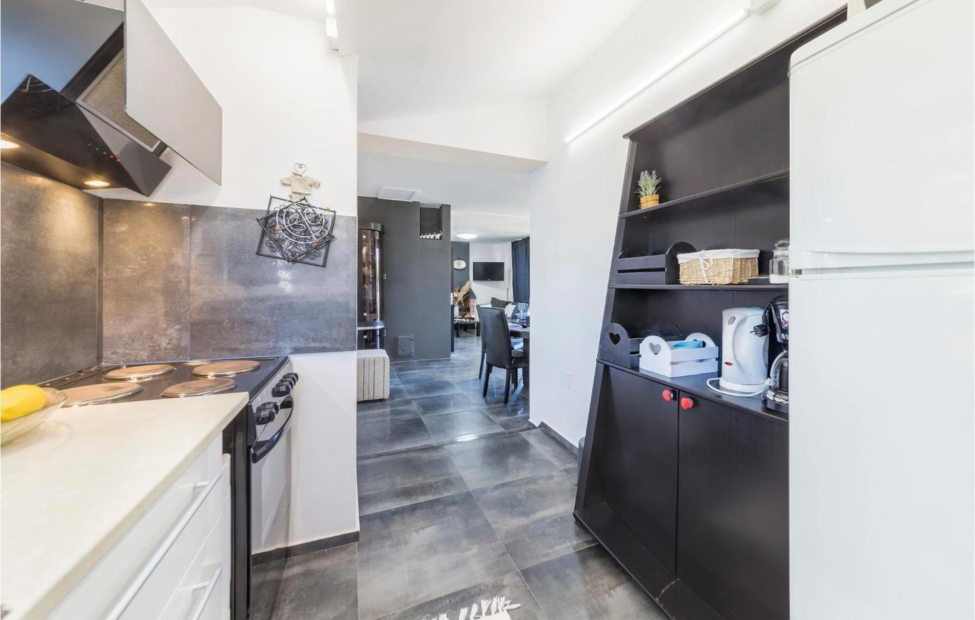 Stunning Apartment In Pula With Wifi 外观 照片