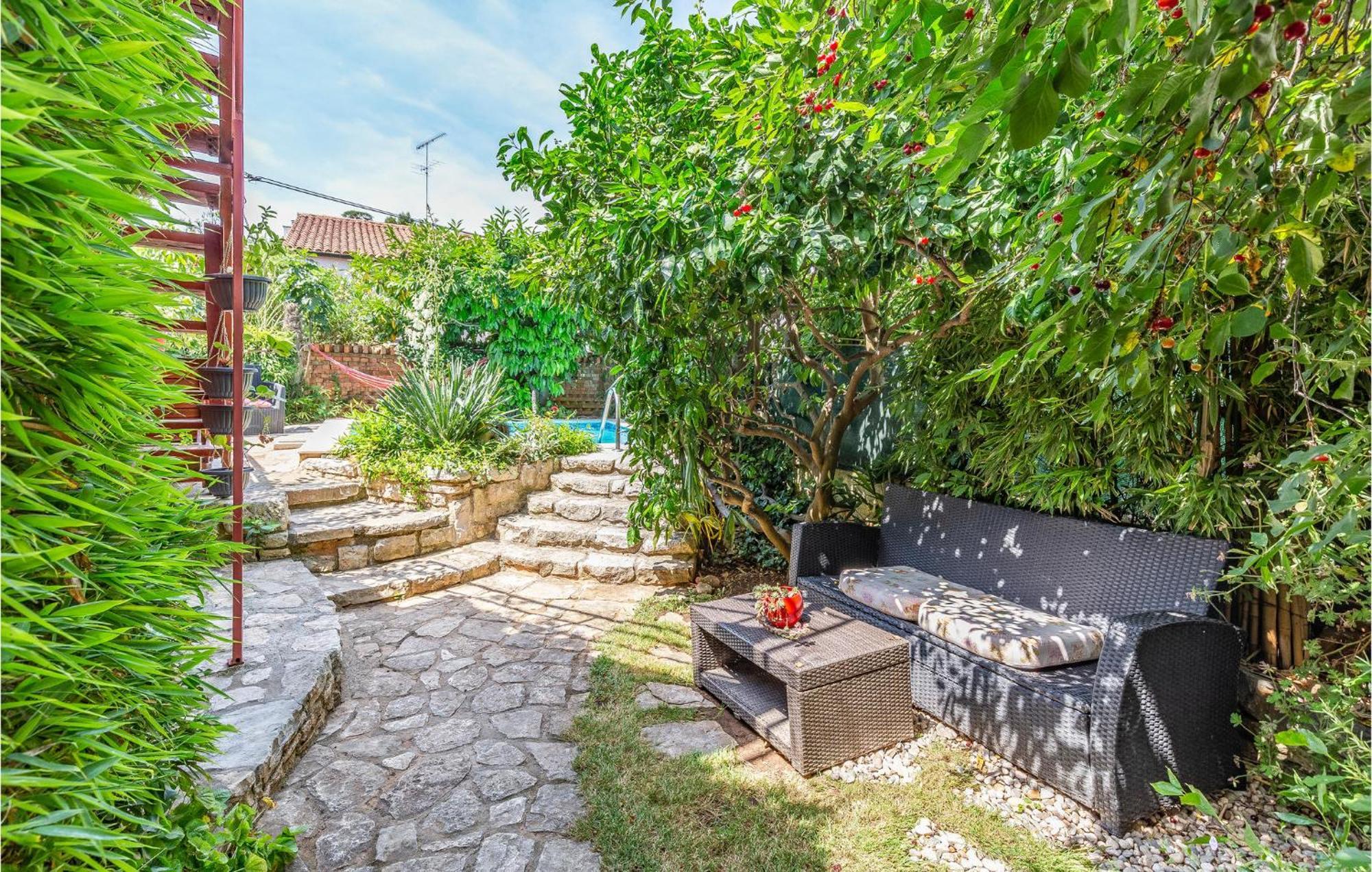 Stunning Apartment In Pula With Wifi 外观 照片