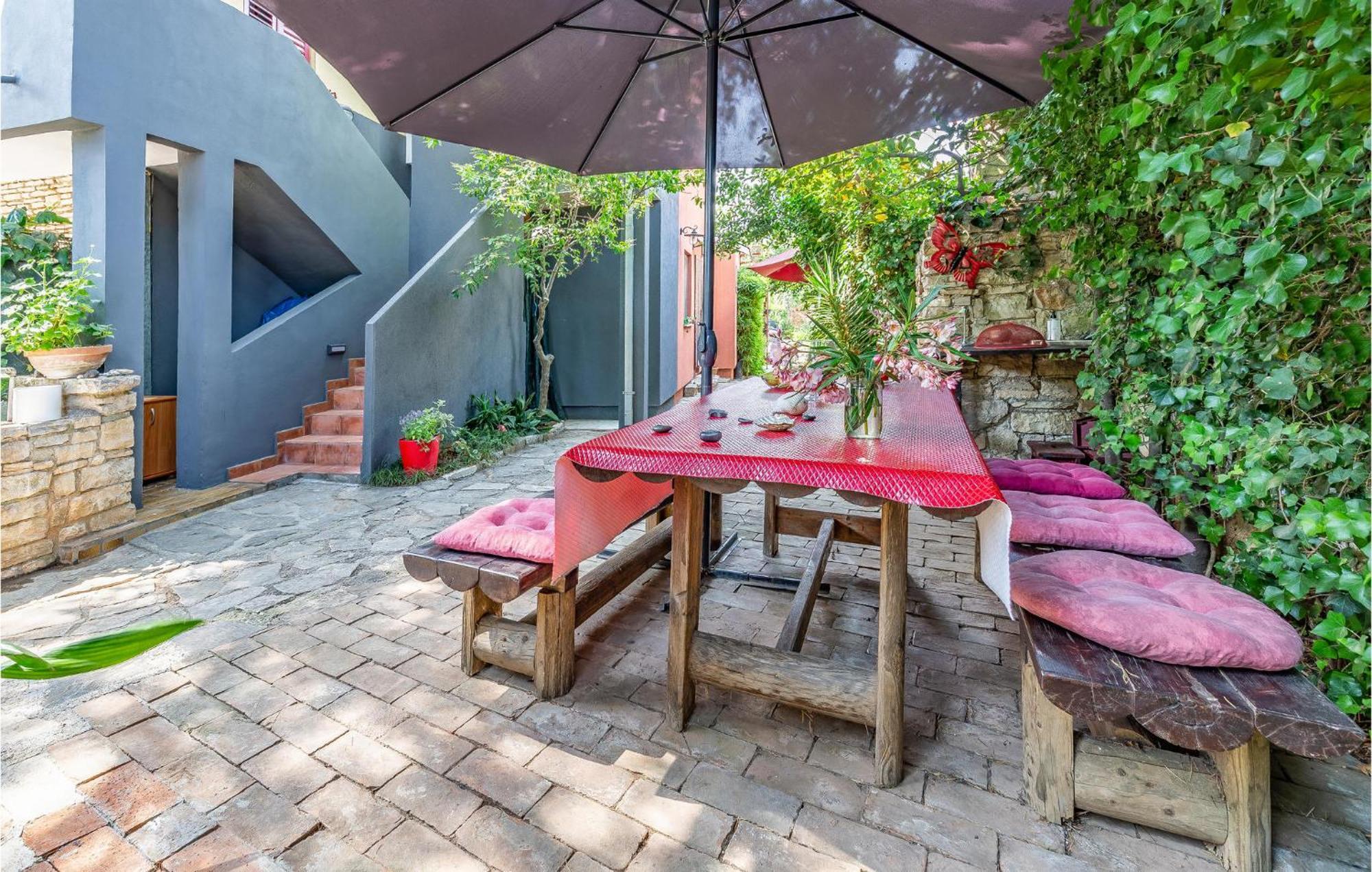 Stunning Apartment In Pula With Wifi 外观 照片