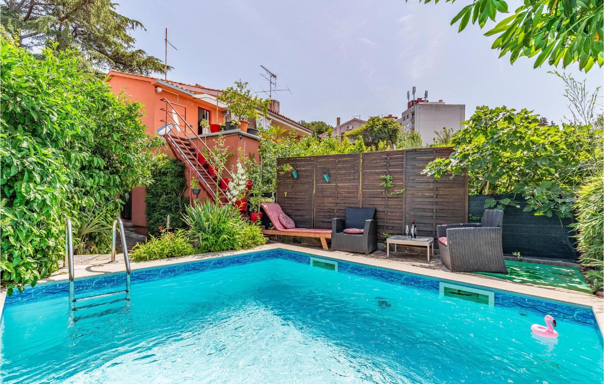 Stunning Apartment In Pula With Wifi 外观 照片