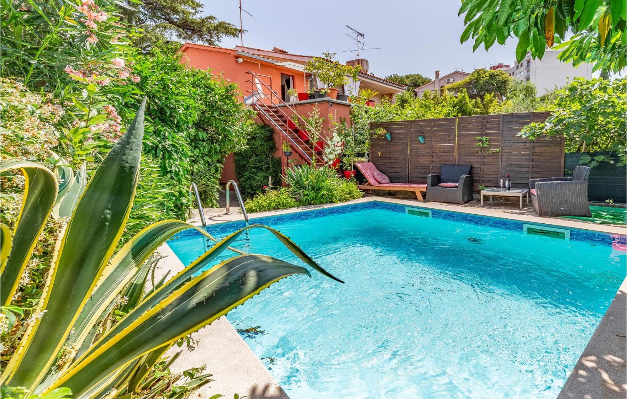 Stunning Apartment In Pula With Wifi 外观 照片