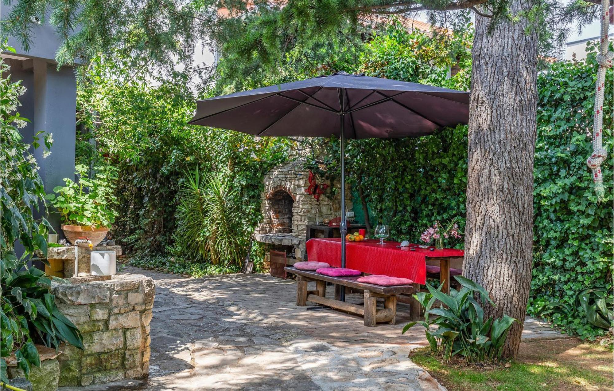 Stunning Apartment In Pula With Wifi 外观 照片